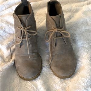 G.H. Bass & Co. Gray Suede Wedges